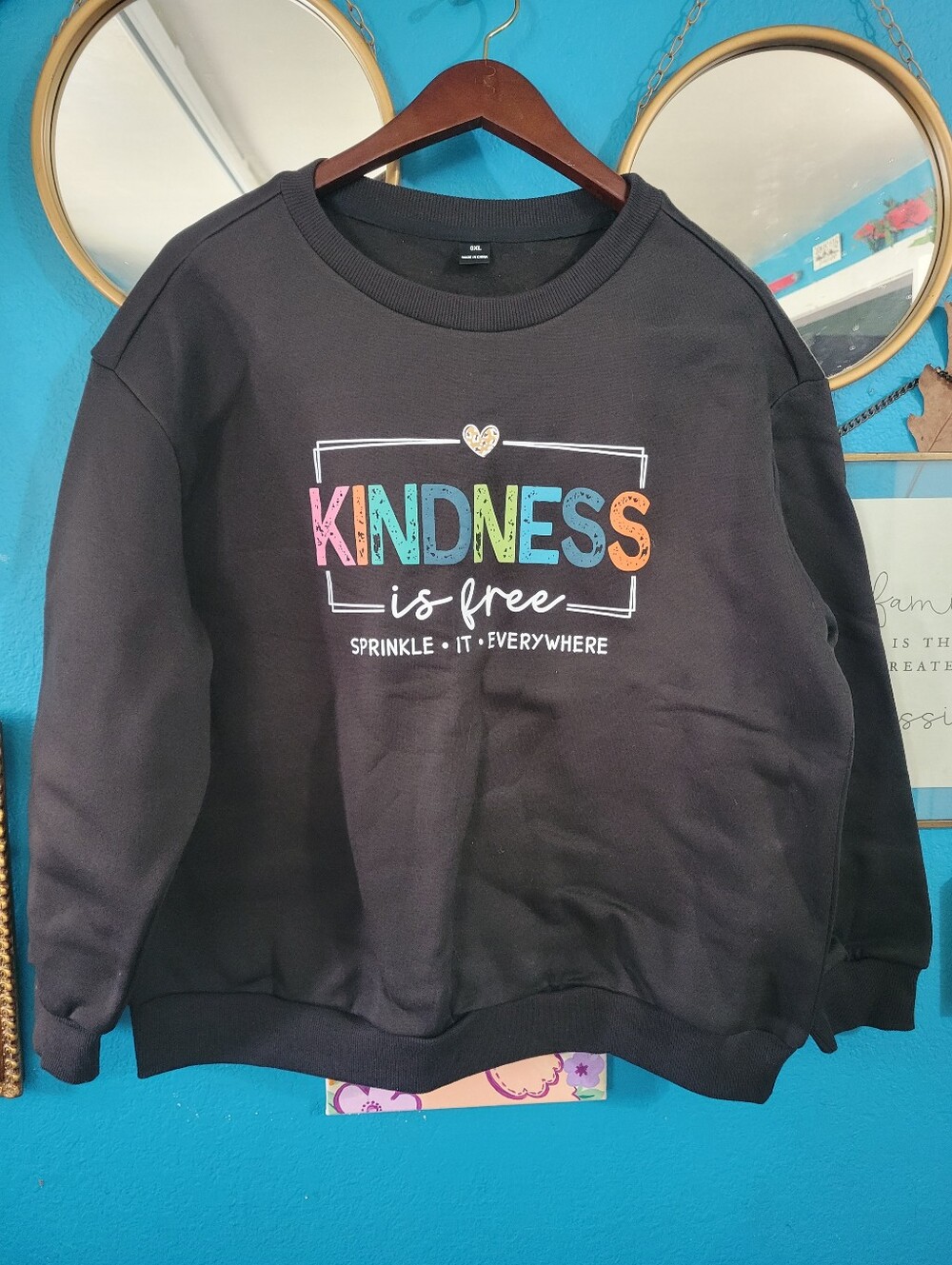 Black 'Kindness is Free' Graphic Sweatshirt NWOT
